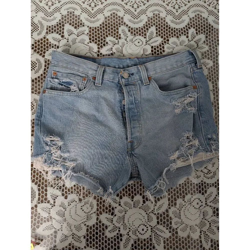 Levi's 501 short for women size 32